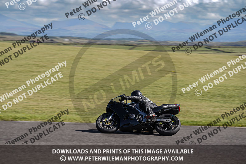 anglesey no limits trackday;anglesey photographs;anglesey trackday photographs;enduro digital images;event digital images;eventdigitalimages;no limits trackdays;peter wileman photography;racing digital images;trac mon;trackday digital images;trackday photos;ty croes